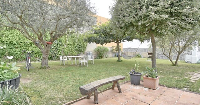 8 soveværelse Villa til salg i Palafrugell med garage - € 430.000 (Ref: 8962081)