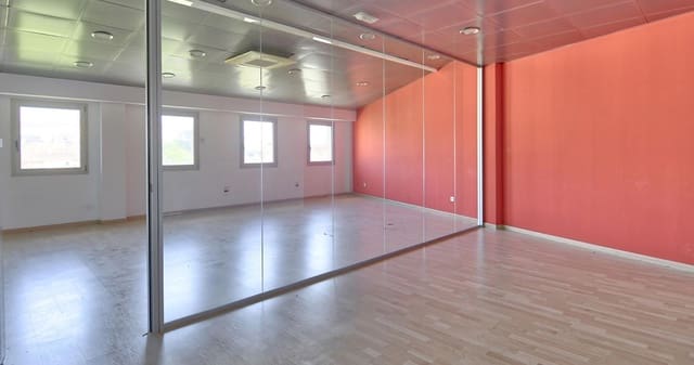 Erhverv til salg i Palafrugell - € 85.000 (Ref: 8977680)