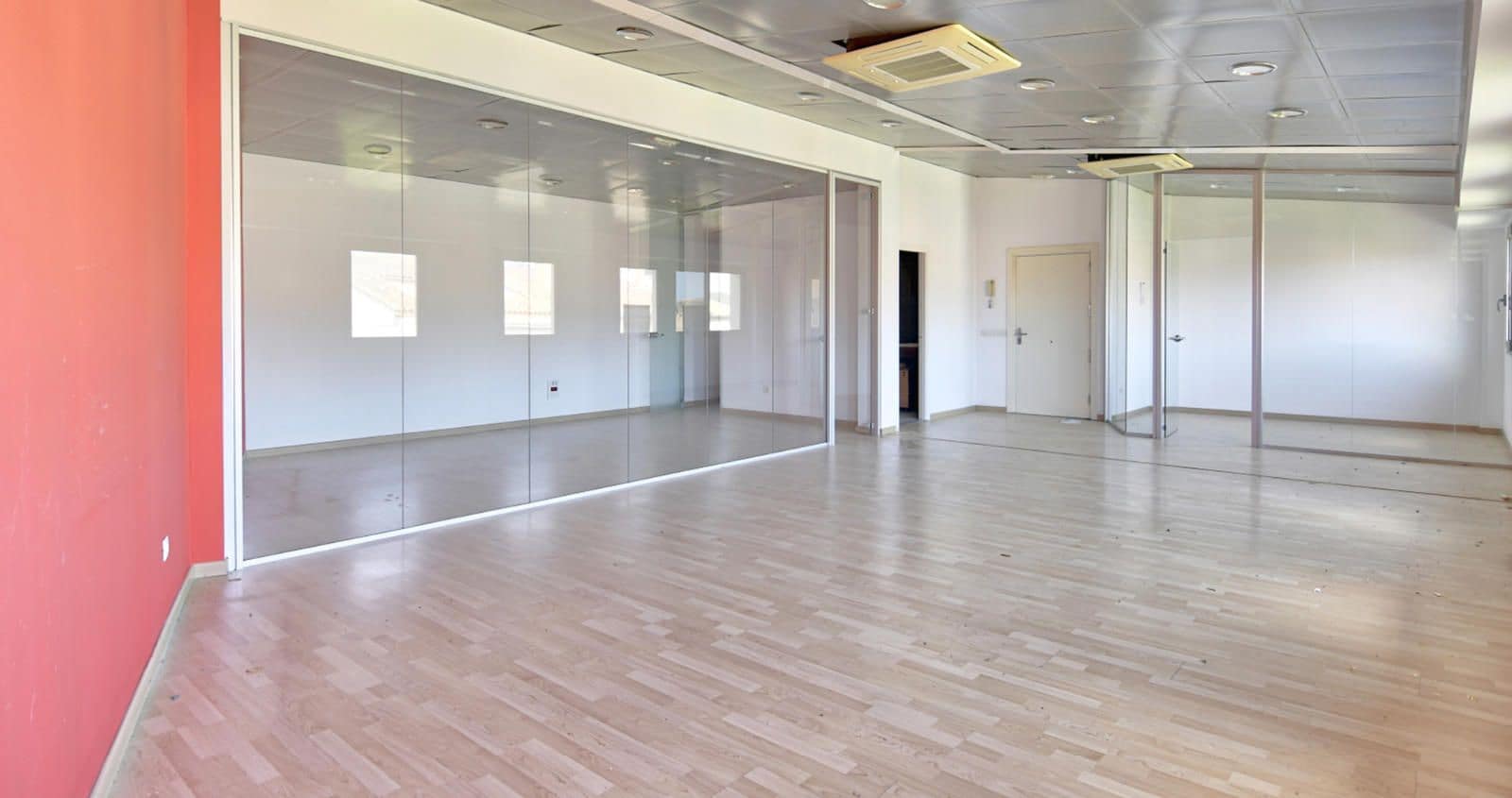 Erhverv til salg i Palafrugell - € 85.000 (Ref: 8977680)