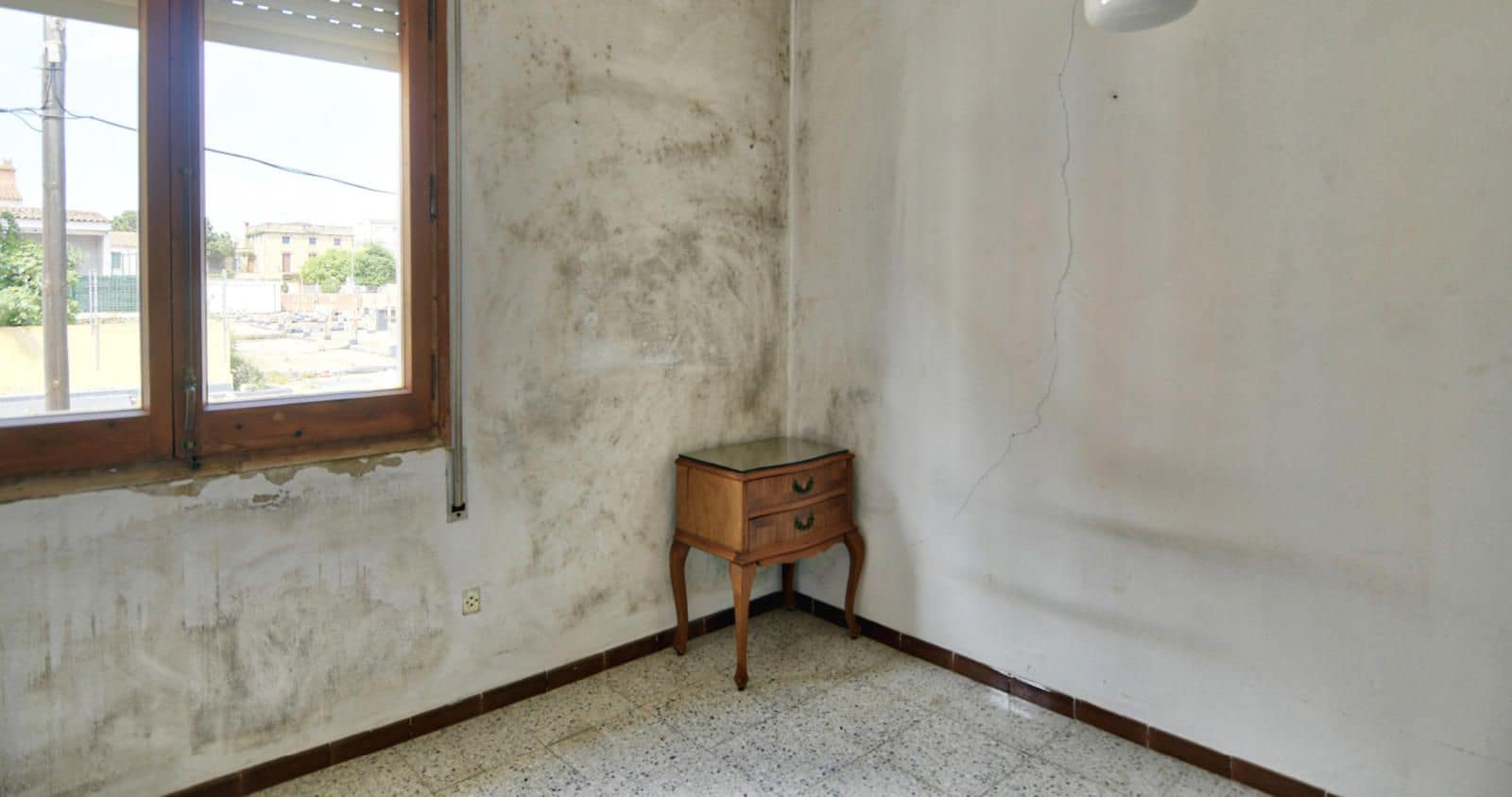 Villa til salgs i Palafrugell - € 280 000 (Ref: 9000175)