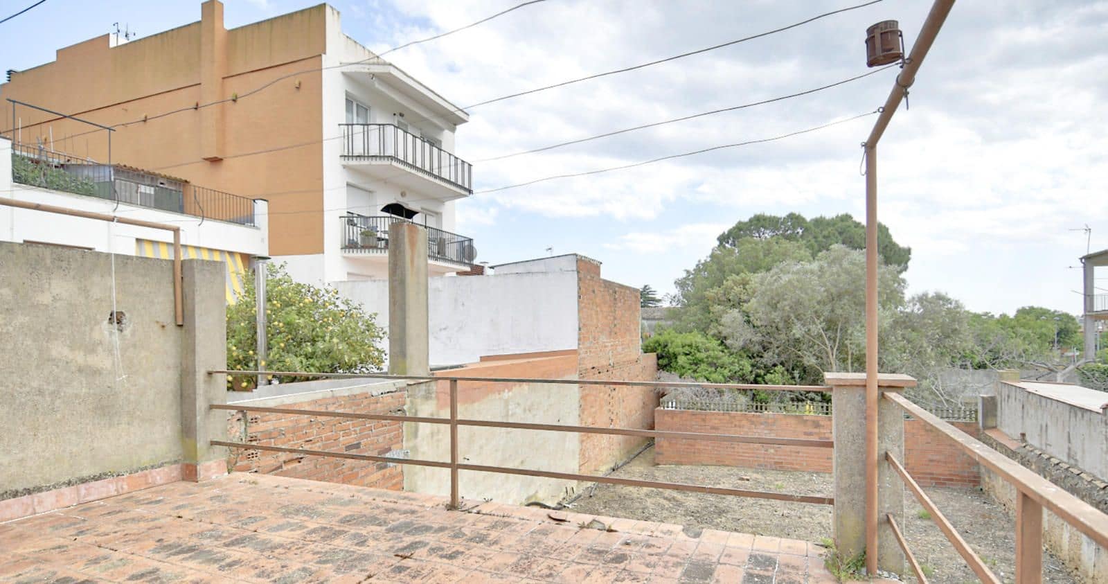 Villa til salgs i Palafrugell - € 280 000 (Ref: 9000175)