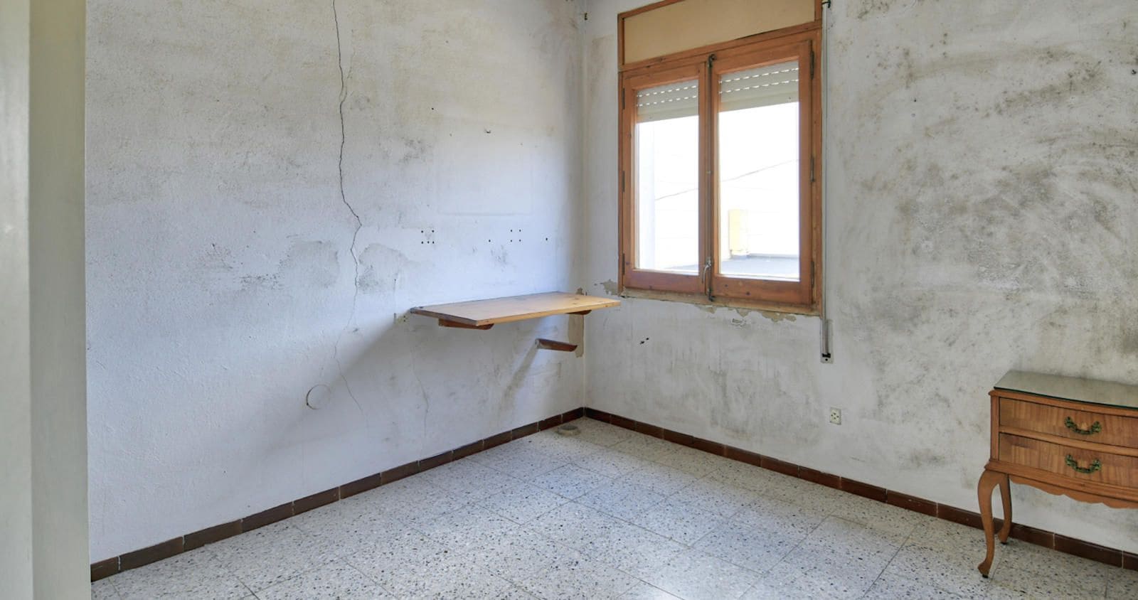 Villa til salgs i Palafrugell - € 280 000 (Ref: 9000175)