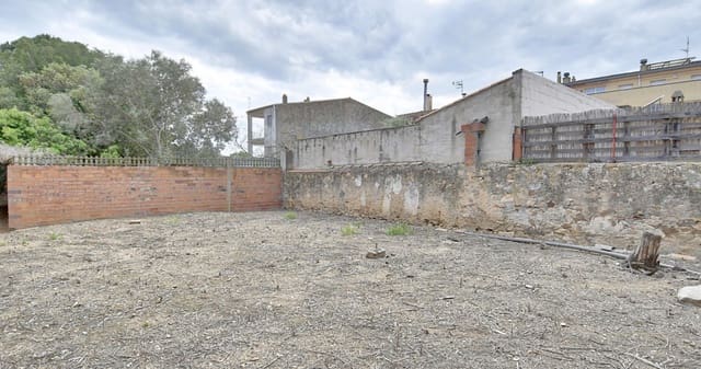 Villa zu verkaufen in Palafrugell - 280.000 € (Ref: 9000175)