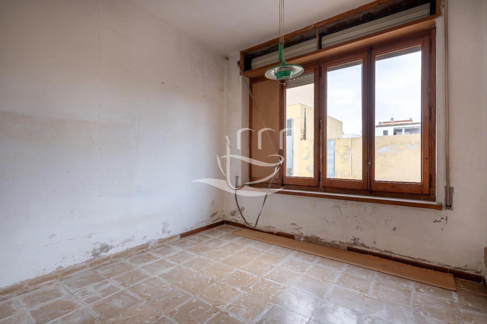 4 bedroom Villa for sale in Palafrugell - € 295,000 (Ref: 9000175)