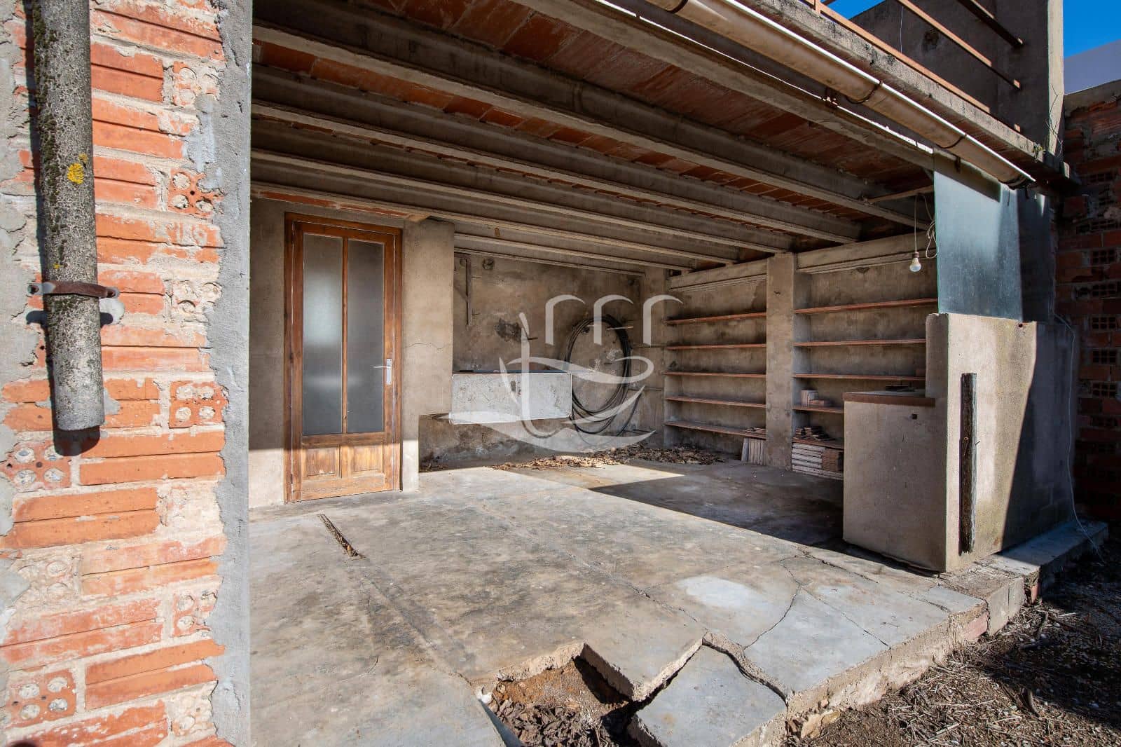 4 bedroom Villa for sale in Palafrugell - € 295,000 (Ref: 9000175)