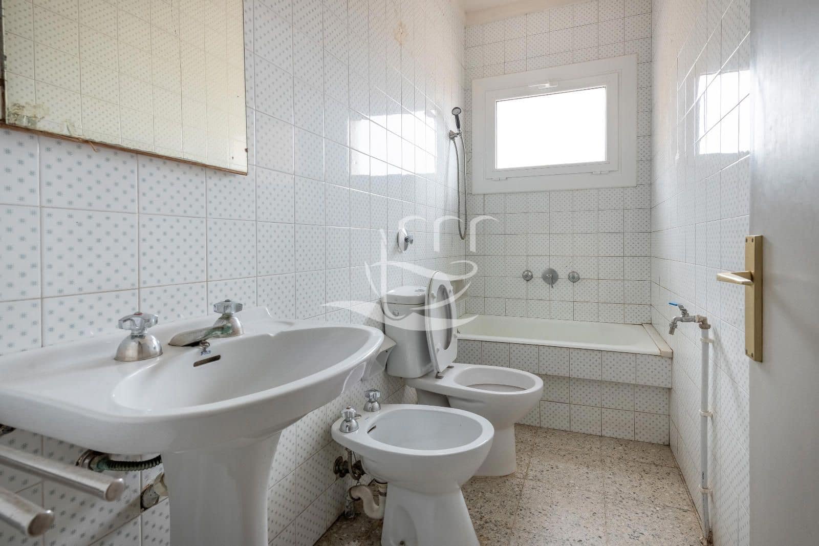 4 bedroom Villa for sale in Palafrugell - € 295,000 (Ref: 9000175)