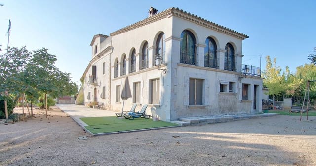 7 Zimmer Villa zu verkaufen in Llambilles - 1.200.000 € (Ref: 9095567)