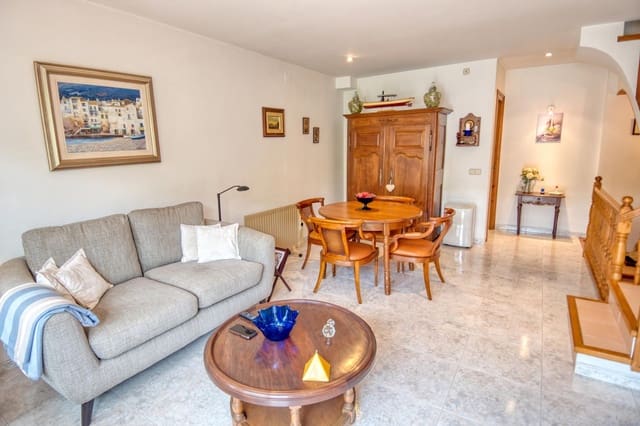 3 soveværelse Villa til salg i Tamariu, Palafrugell med garage - € 475.000 (Ref: 9110969)