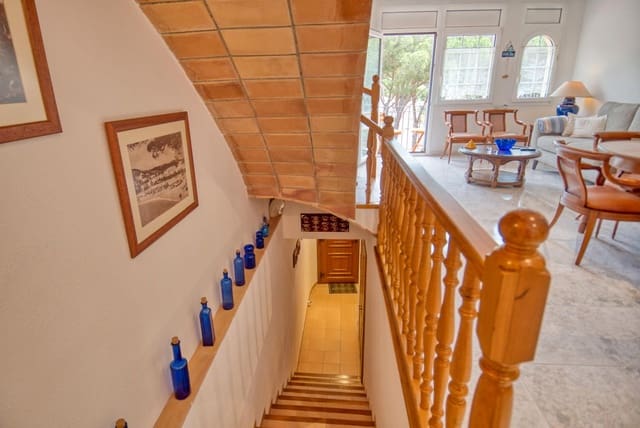 3 soveværelse Villa til salg i Tamariu, Palafrugell med garage - € 475.000 (Ref: 9110969)