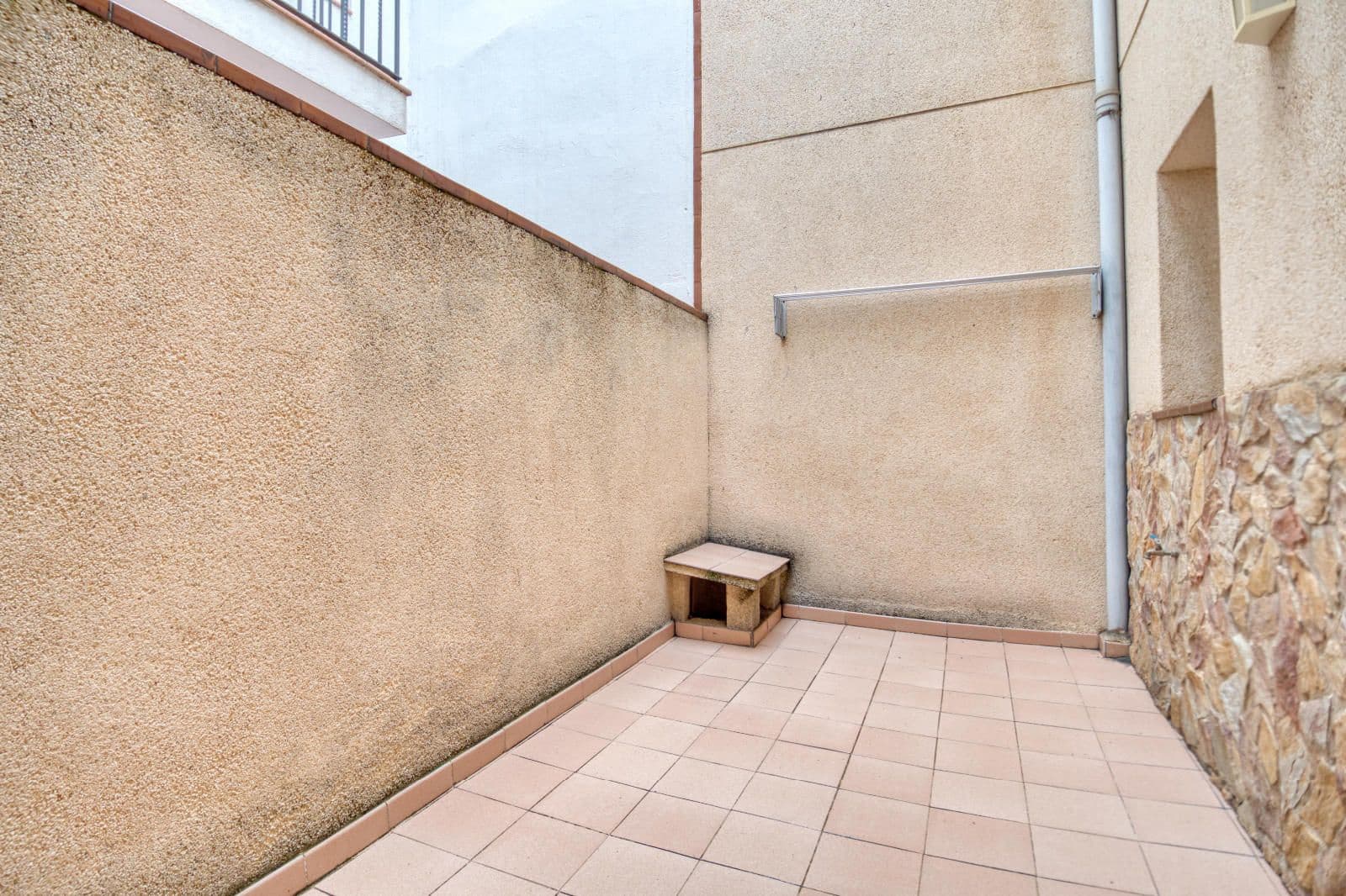 3 soveværelse Villa til salg i Tamariu med garage - € 475.000 (Ref: 9110969)