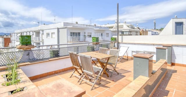 2 soveværelse Penthouse til salg i Palamós - € 244.000 (Ref: 9166499)