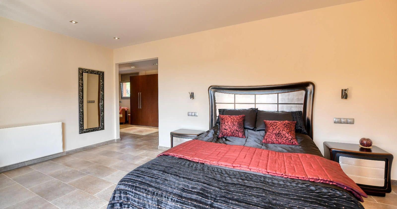 5 bedroom Villa for sale in Llafranc with pool garage - € 1,750,000 (Ref: 9296380)