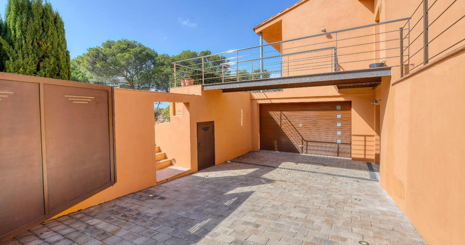 5 bedroom Villa for sale in Llafranc with pool garage - € 1,750,000 (Ref: 9296380)