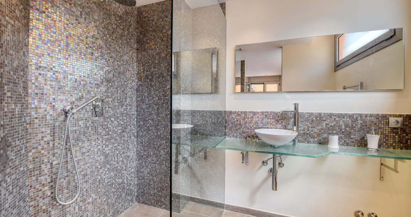 5 bedroom Villa for sale in Llafranc with pool garage - € 1,750,000 (Ref: 9296380)