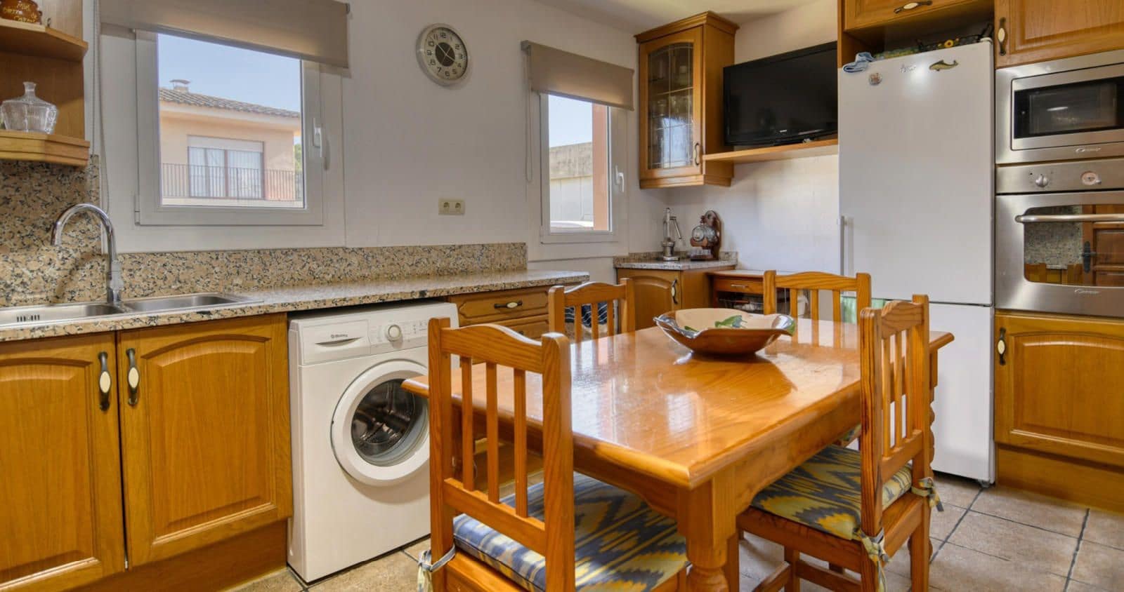 Chalet de 3 habitaciones en Palafrugell en venta con garaje - 275.000 € (Ref: 9360765)