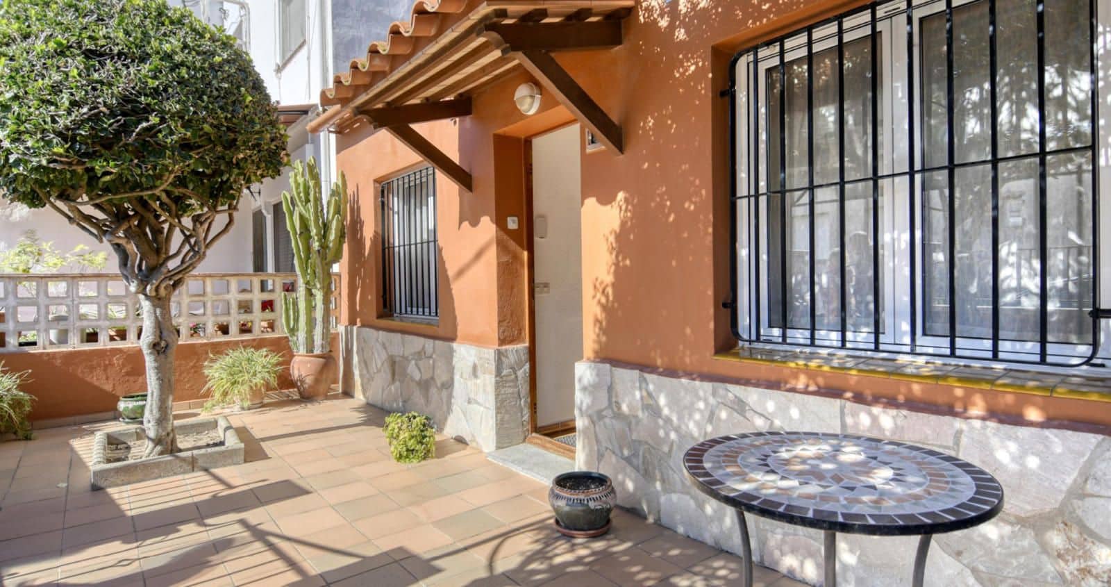 Chalet de 3 habitaciones en Palafrugell en venta con garaje - 275.000 € (Ref: 9360765)