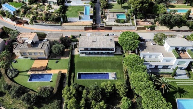 5 bedroom Villa for rent in Sant Antoni de Calonge, Calonge i Sant Antoni with pool - € 7,091 (Ref: 9371157)