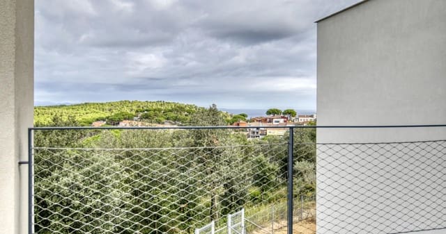 3 sovrum Hus till salu i Begur med pool garage - 1 100 000 € (Ref: 9386699)