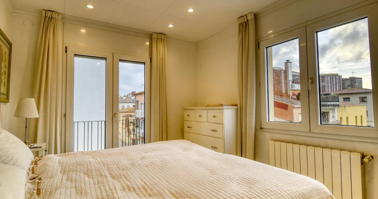 5 bedroom Villa for sale in Palamos with garage - € 590,000 (Ref: 9414576)