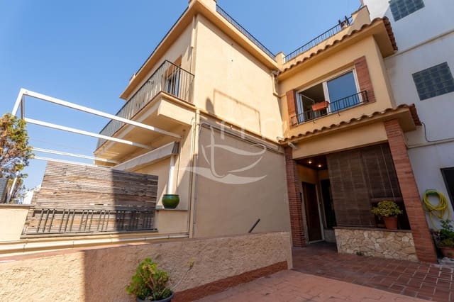 5 quarto Moradia para venda em Palamós com garagem - 560 000 € (Ref: 9414576)