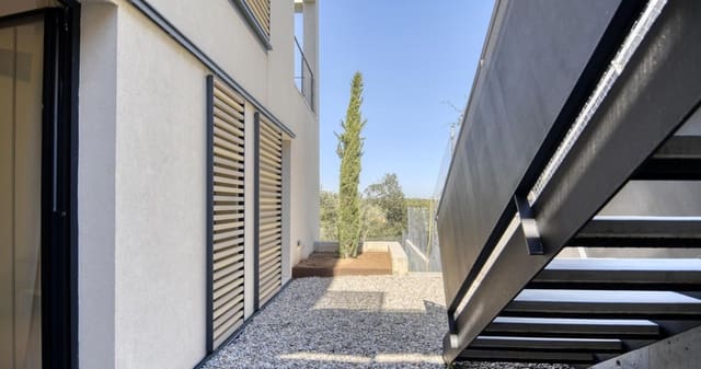 3 quarto Casa em Banda para venda em Begur com piscina garagem - 975 000 € (Ref: 9431757)