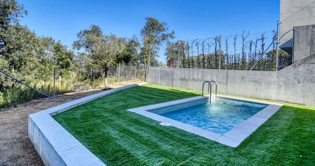 3 quarto Casa em Banda para venda em Begur com piscina garagem - 975 000 € (Ref: 9431757)