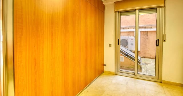 Kaupallinen myytävänä paikassa Palafrugell - 240 000 € (Ref: 9482207)