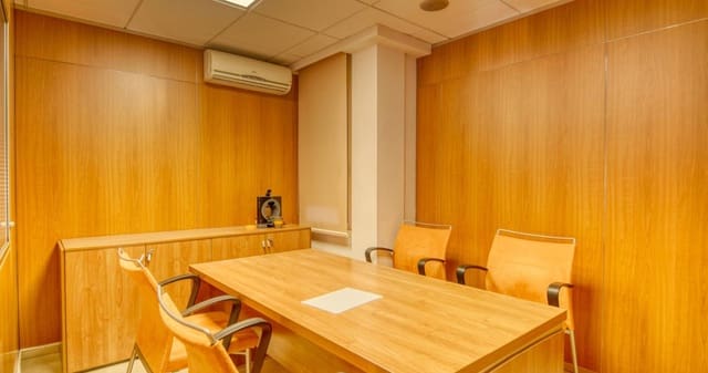 Kaupallinen myytävänä paikassa Palafrugell - 240 000 € (Ref: 9482207)