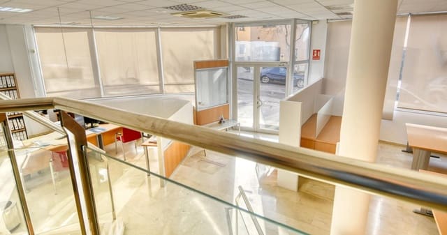 Kaupallinen myytävänä paikassa Palafrugell - 240 000 € (Ref: 9482207)