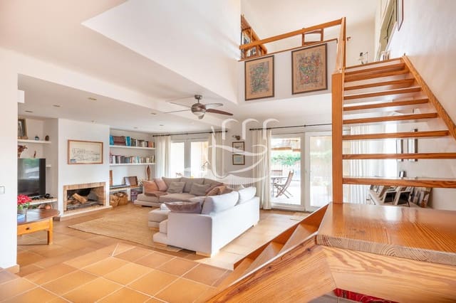 4 soverom Villa til salgs i Calella de Palafrugell, Palafrugell med svømmebasseng garasje - € 1 100 000 (Ref: 9574893)