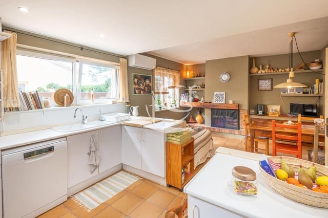 4 soverom Villa til salgs i Calella de Palafrugell, Palafrugell med svømmebasseng garasje - € 1 100 000 (Ref: 9574893)