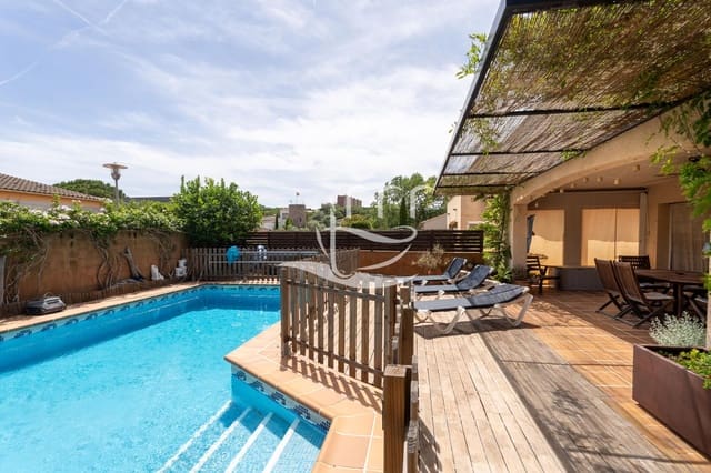 4 soverom Villa til salgs i Calella de Palafrugell, Palafrugell med svømmebasseng garasje - € 1 100 000 (Ref: 9574893)