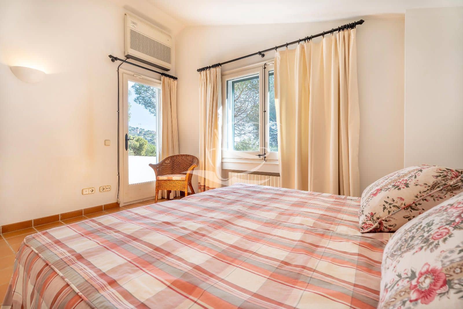 5 bedroom Villa for sale in Llafranc with garage - € 2,500,000 (Ref: 9723483)