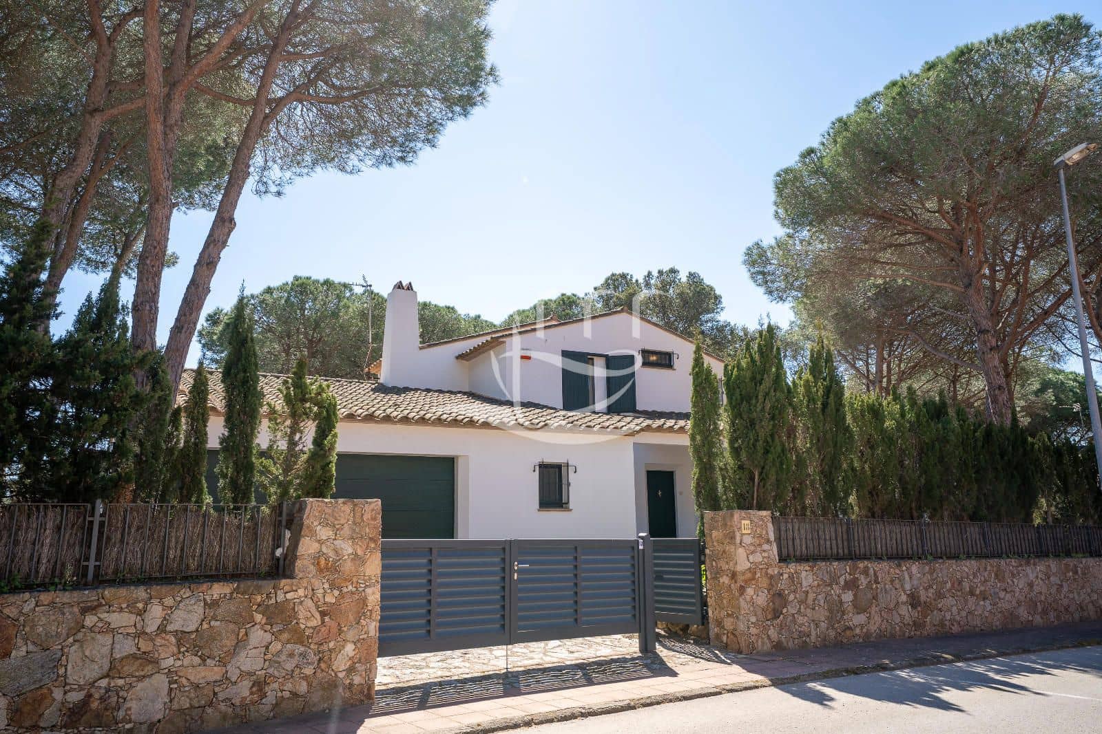 5 bedroom Villa for sale in Llafranc with garage - € 2,500,000 (Ref: 9723483)