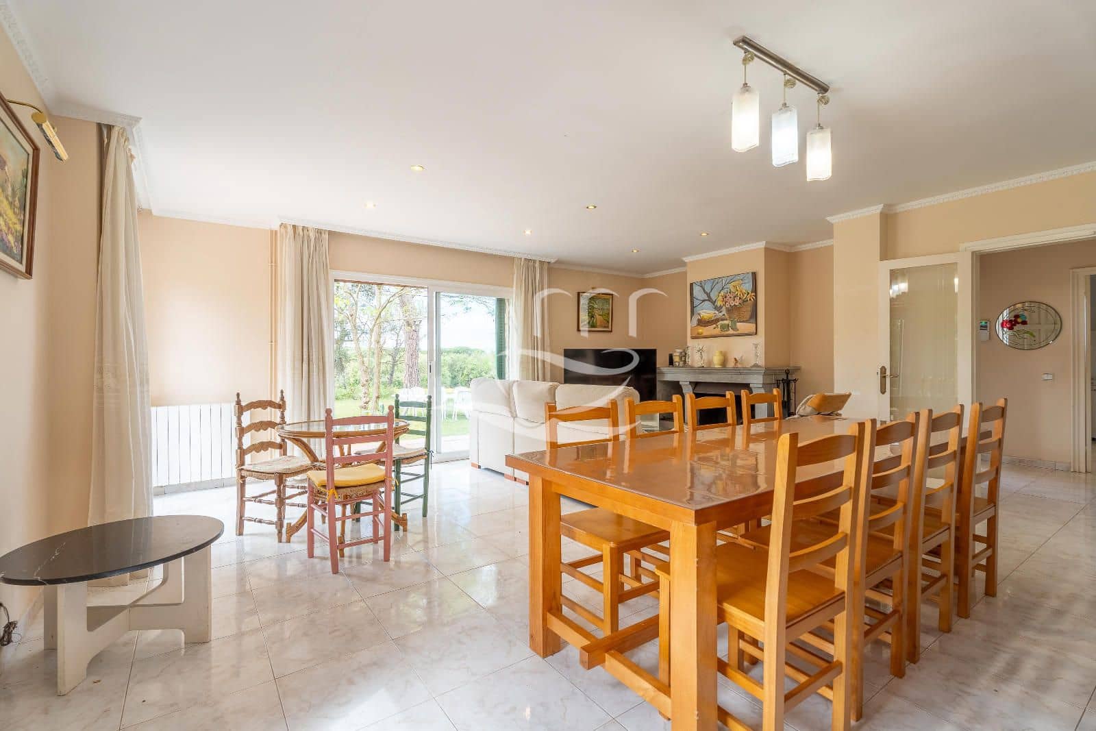 6 Zimmer Villa zu verkaufen in Llagostera mit Pool Garage - 780.000 € (Ref: 9810359)