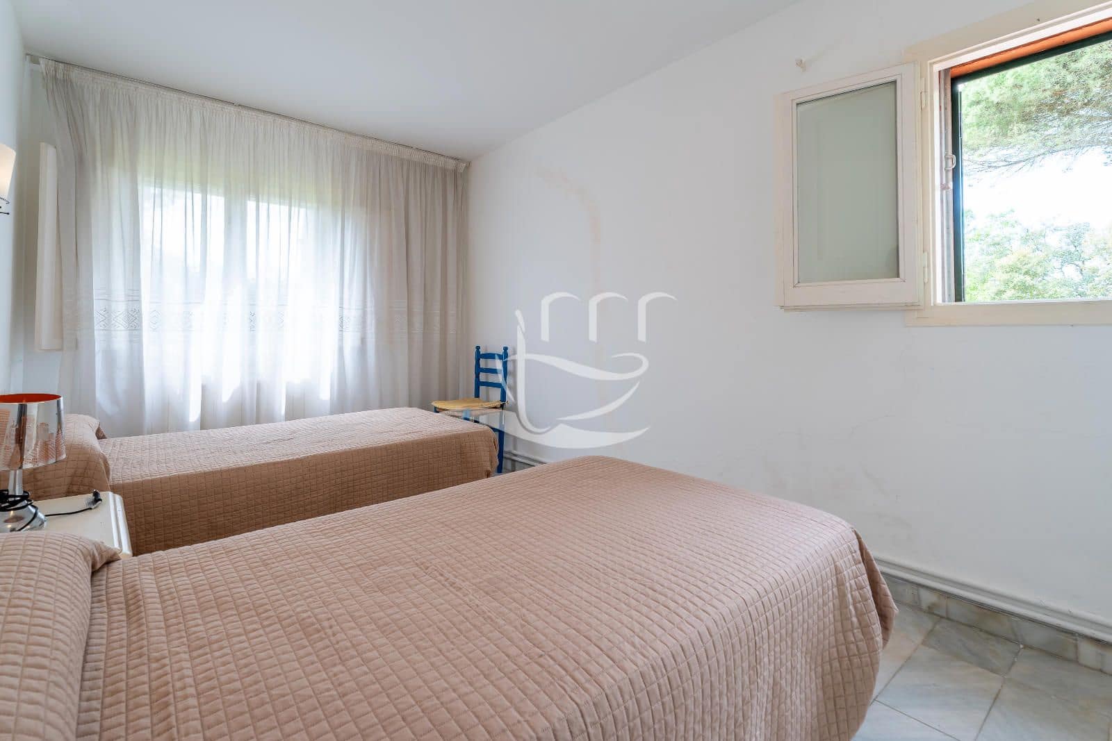 6 Zimmer Villa zu verkaufen in Llagostera mit Pool Garage - 780.000 € (Ref: 9810359)