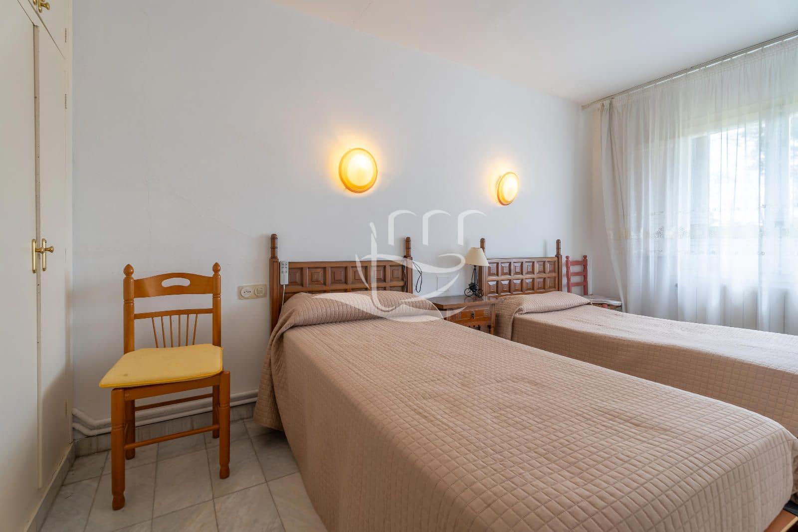 6 Zimmer Villa zu verkaufen in Llagostera mit Pool Garage - 780.000 € (Ref: 9810359)