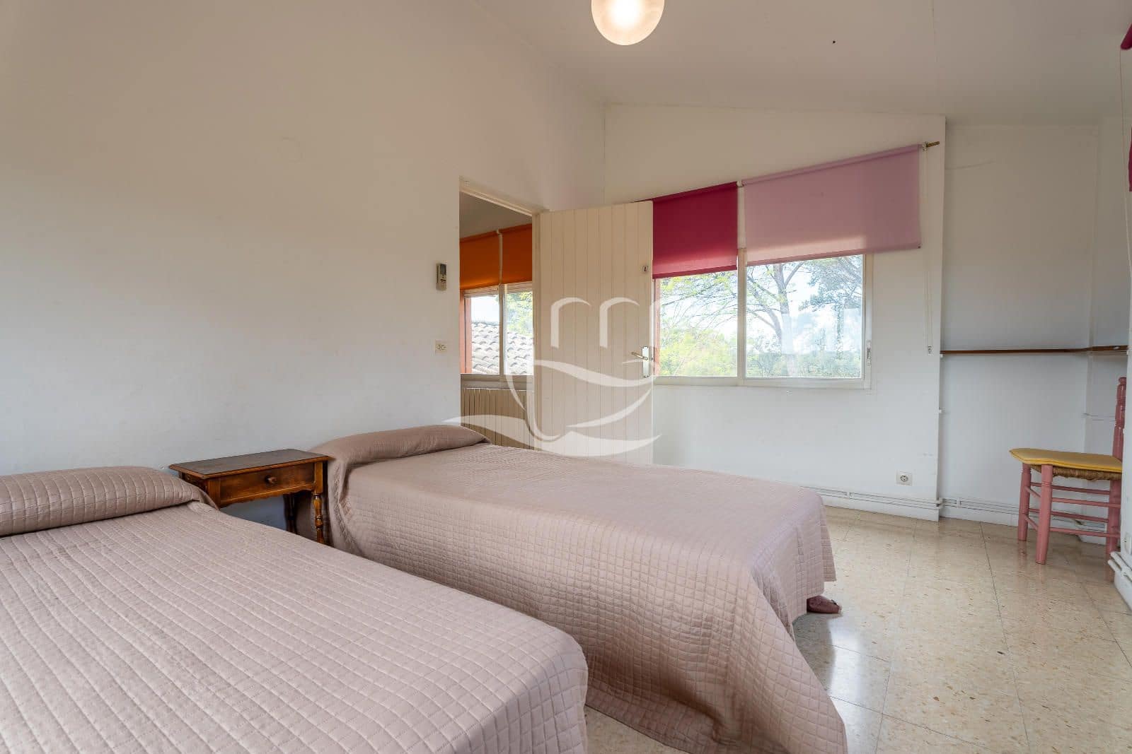6 Zimmer Villa zu verkaufen in Llagostera mit Pool Garage - 780.000 € (Ref: 9810359)