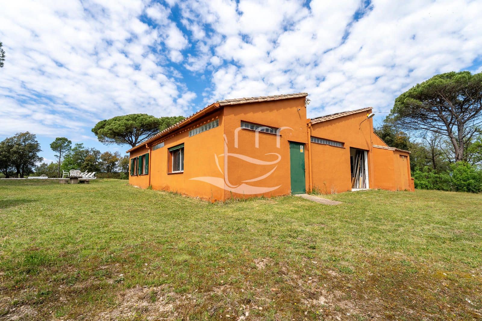 6 Zimmer Villa zu verkaufen in Llagostera mit Pool Garage - 780.000 € (Ref: 9810359)