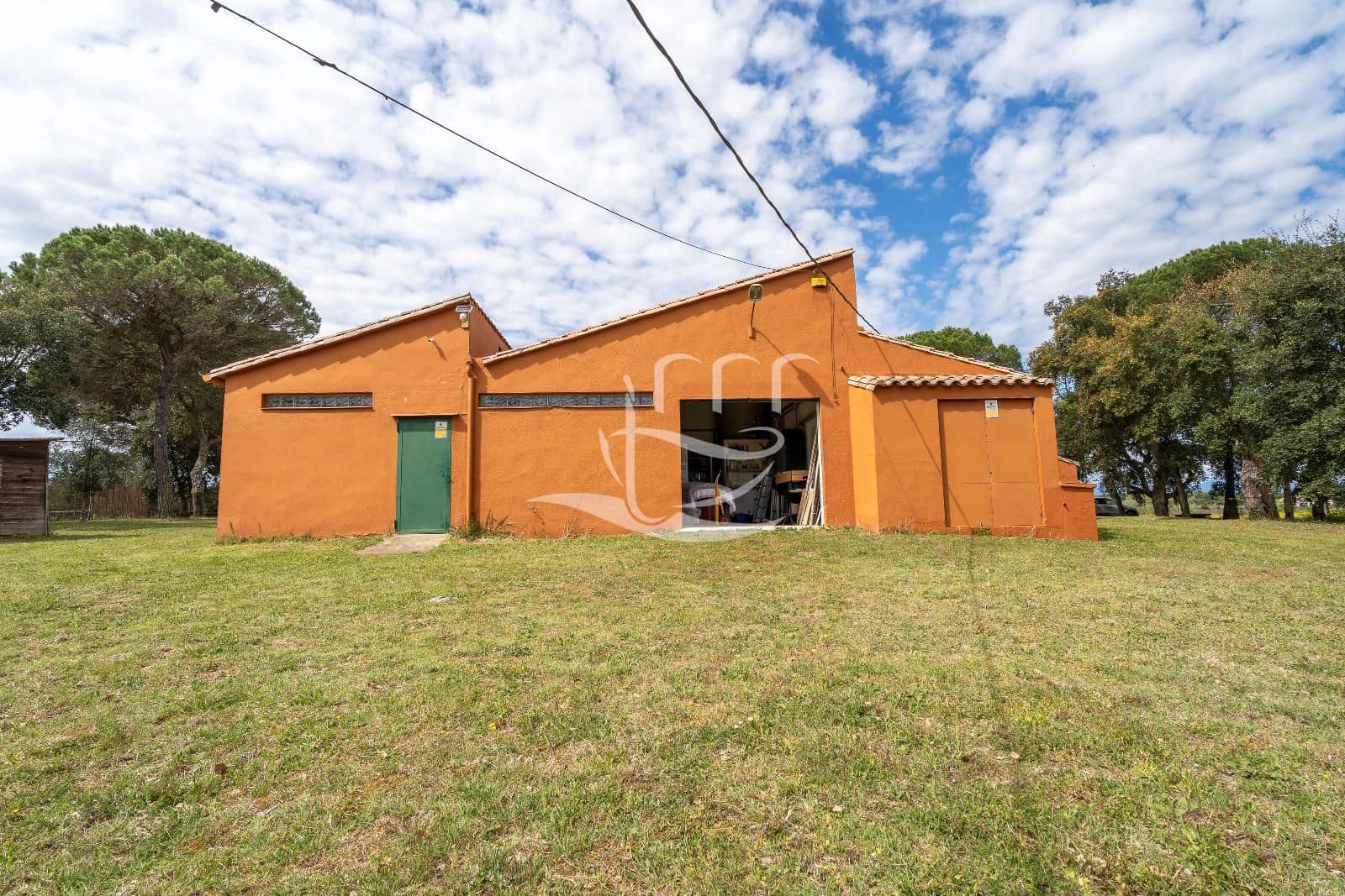 6 Zimmer Villa zu verkaufen in Llagostera mit Pool Garage - 780.000 € (Ref: 9810359)