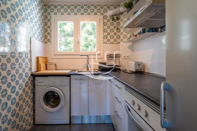 2 slaapkamer Flat te koop in Calella de Palafrugell, Palafrugell - € 295.000 (Ref: 9877201)