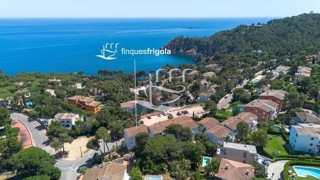 2 slaapkamer Flat te koop in Calella de Palafrugell, Palafrugell - € 295.000 (Ref: 9877201)