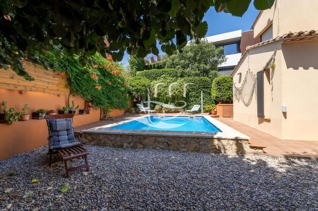 3 sypialnia Willa na sprzedaż w Palafrugell z basenem garażem - 625 000 € (Ref: 9909019)