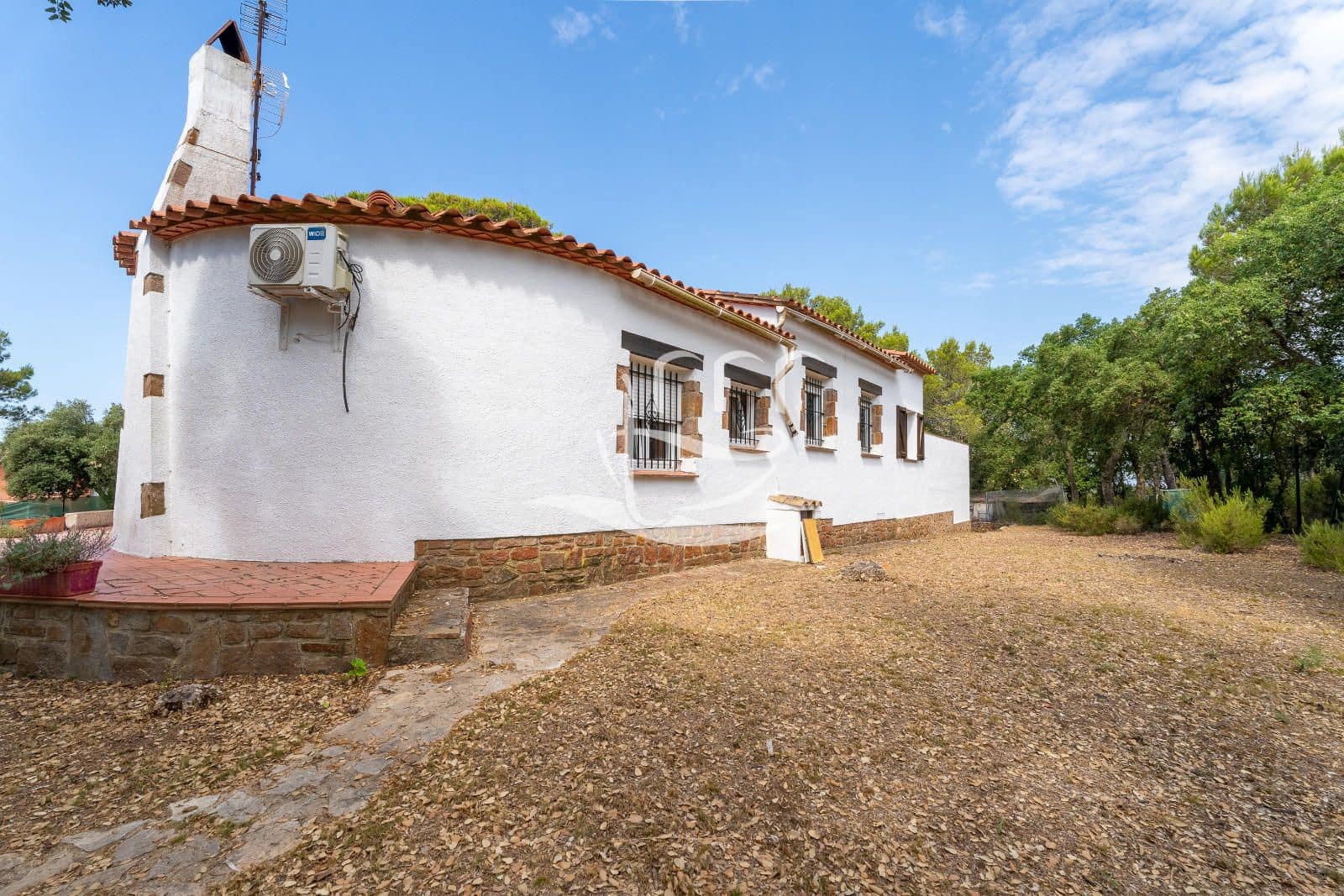 3 bedroom Villa for sale in Begur with garage - € 545,000 (Ref: 9926369)