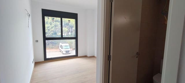 3 camera da letto Appartamento in vendita in Pals con piscina garage - 380.000 € (Rif: 9961576)