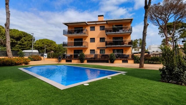 3 camera da letto Appartamento in vendita in Pals con piscina garage - 380.000 € (Rif: 9961576)