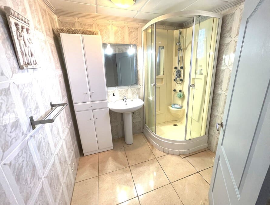 3 chambre Finca/Maison de Campagne à vendre à Bonares avec piscine garage - 168 000 € (Ref: 10177585)