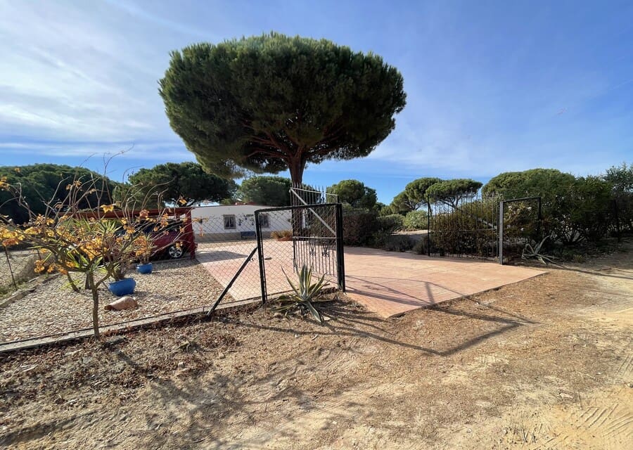 3 chambre Finca/Maison de Campagne à vendre à Bonares avec piscine garage - 168 000 € (Ref: 10177585)