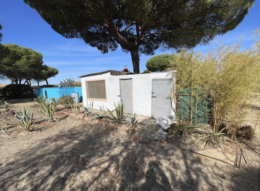3 chambre Finca/Maison de Campagne à vendre à Bonares avec piscine garage - 168 000 € (Ref: 10177585)