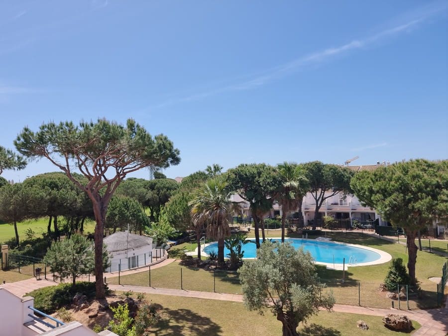 3 soveværelse Byhus til salg i Nuevo Portil med swimmingpool garage - € 249.000 (Ref: 4972565)